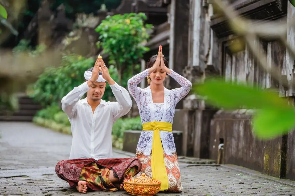 探索巴厘岛的寺庙和宗教节日--精神之旅